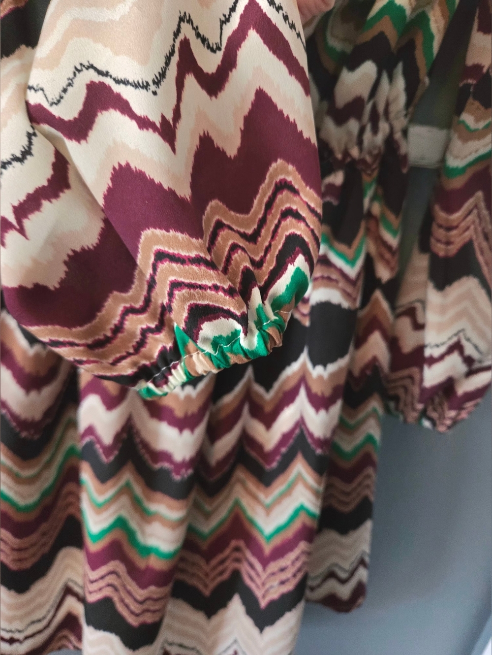 Takara Chevron Zig-Zag Blouson Mini Dress | Size M | Boho Earth Tones - Picture 6 of 7